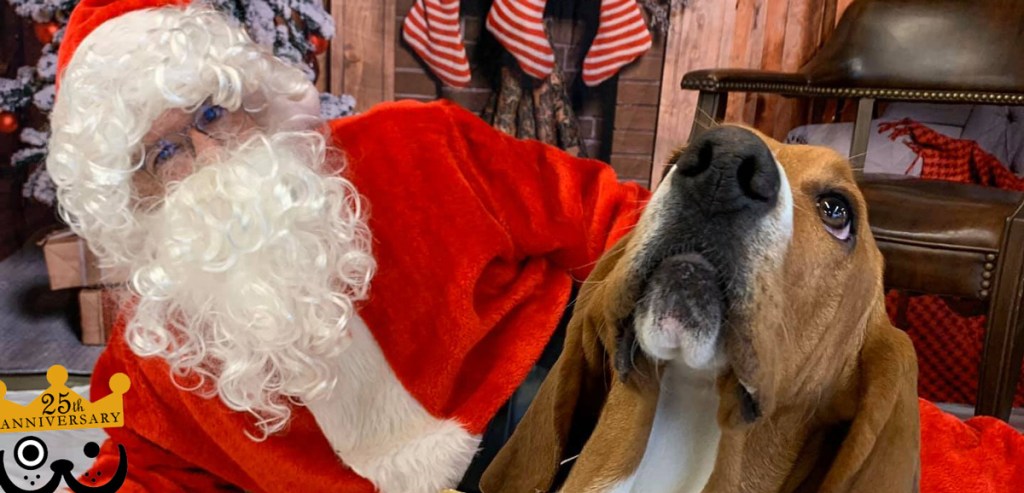 Mr. Claus with Guests Photo Shoot